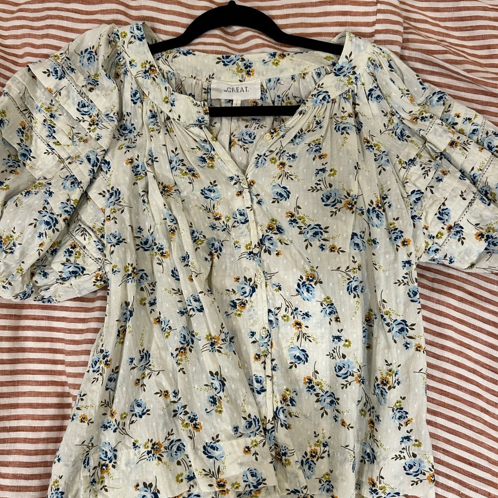 THE GREAT. Women's Blouse - Cream with Blue Floral